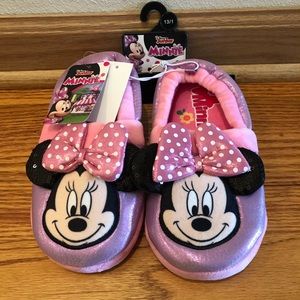 Girls Minnie Mouse slippers